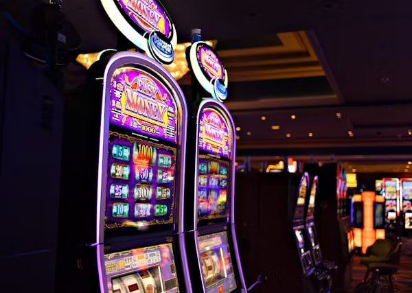 Live casino table game with dealer at jljl33 asia